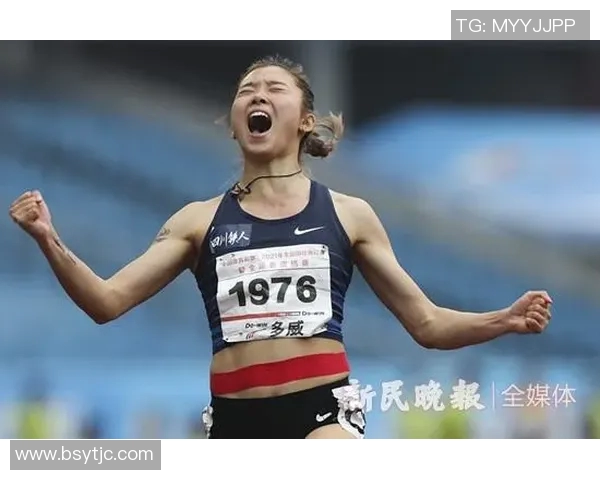 女子拳击真人秀：勇敢女性的战斗之路与梦想追逐的精彩瞬间