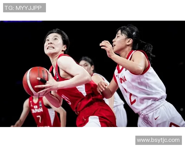 中国女篮热身赛大胜日本队93比61展现强大实力 中国女篮热身赛大胜日本队93比61展现强大实力